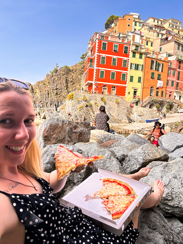 pizza Margharita in Riomaggiore